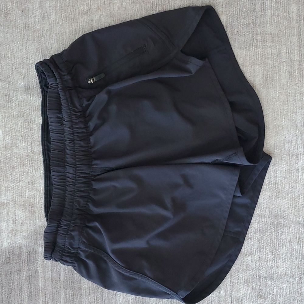 Lululemon run shorts, Size 6